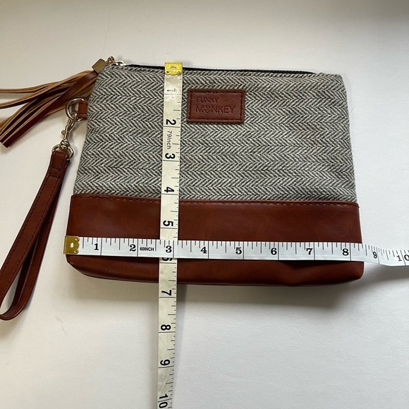 Funky Monkey Clutch Herringbone Gray & Faux Leather Purse 8.5”x6.5” Bag - Picture 5 of 6
